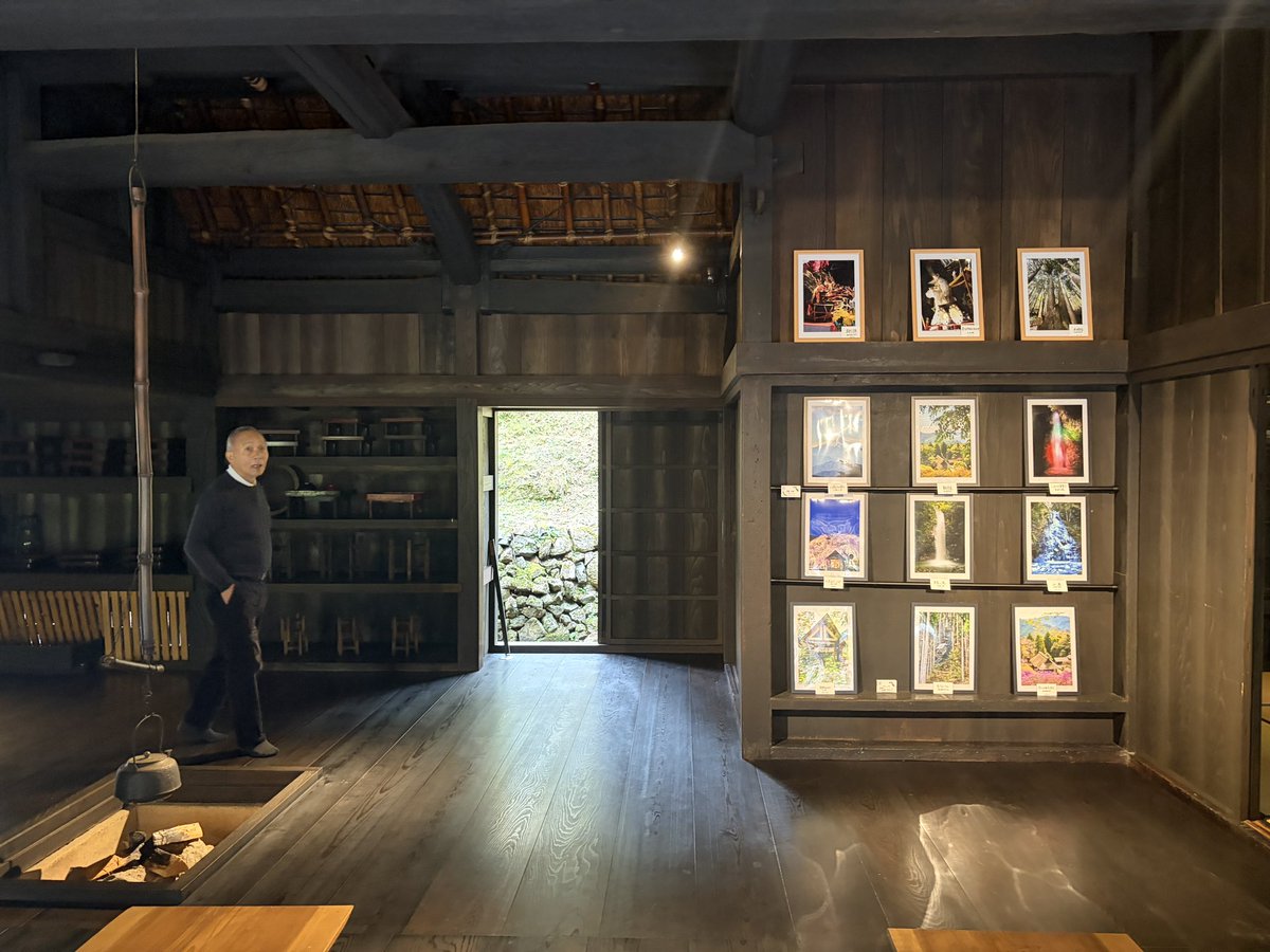 OKADATOMOHIRO's tweet image. TOKYO 最奥の山の上の国重要文化財、小林家住宅で、ワークショップ会場のうちあわせ。 #artstream #アートストリーム #檜原村