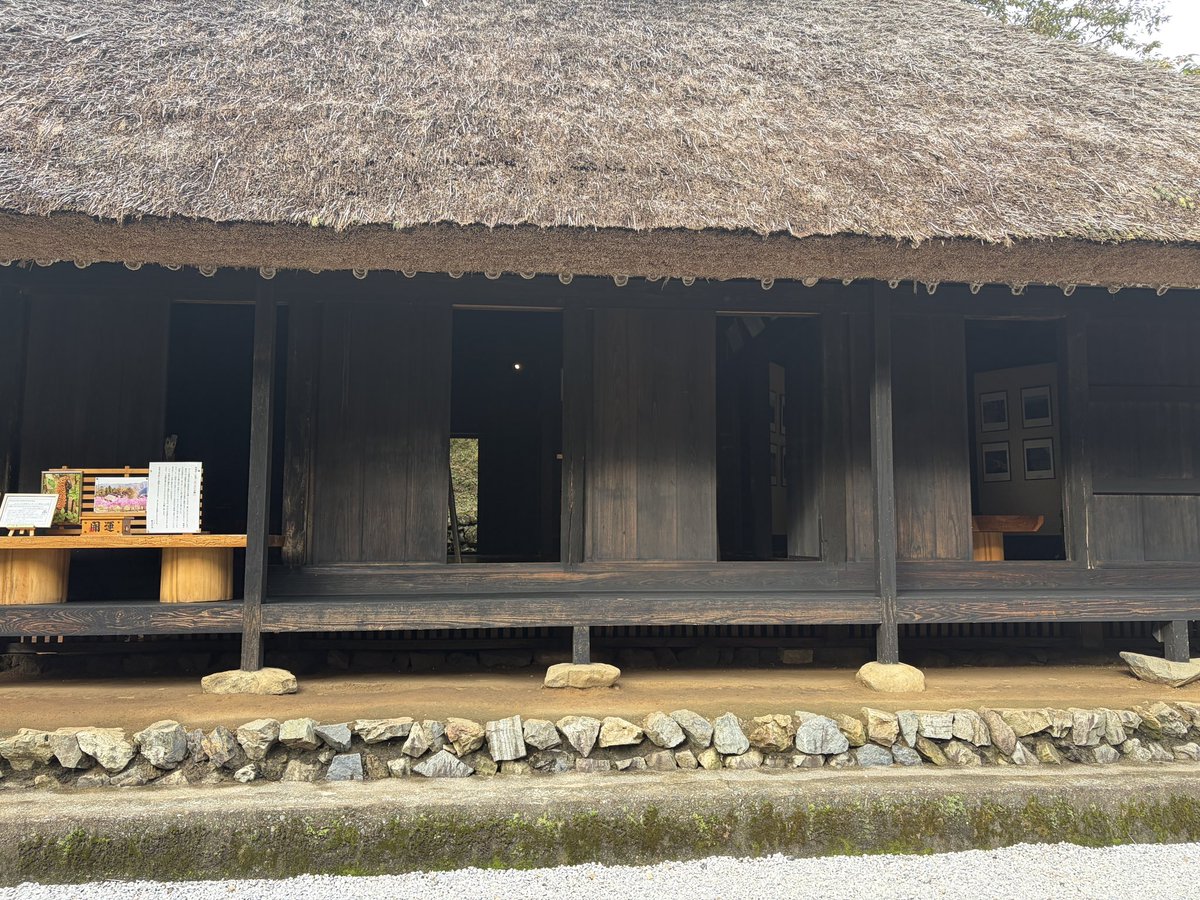 OKADATOMOHIRO's tweet image. TOKYO 最奥の山の上の国重要文化財、小林家住宅で、ワークショップ会場のうちあわせ。 #artstream #アートストリーム #檜原村