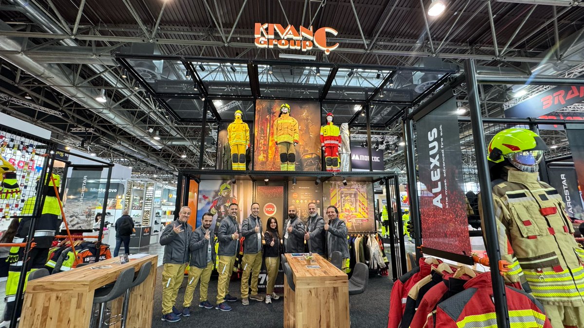 kivancgroup's tweet image. A+A tüm hızıyla devam ediyor! ⚡️
Dünyanın dört bir yanından gelen dostlarımızla yeniden buluşmak harika! 🤩
Sizi Salon 11, Stand D45’teki standımıza bekliyoruz.

#ProtectionYouDeserve #Düsseldorf #aplusa #HakEttiğinizKoruma #aplusa2025