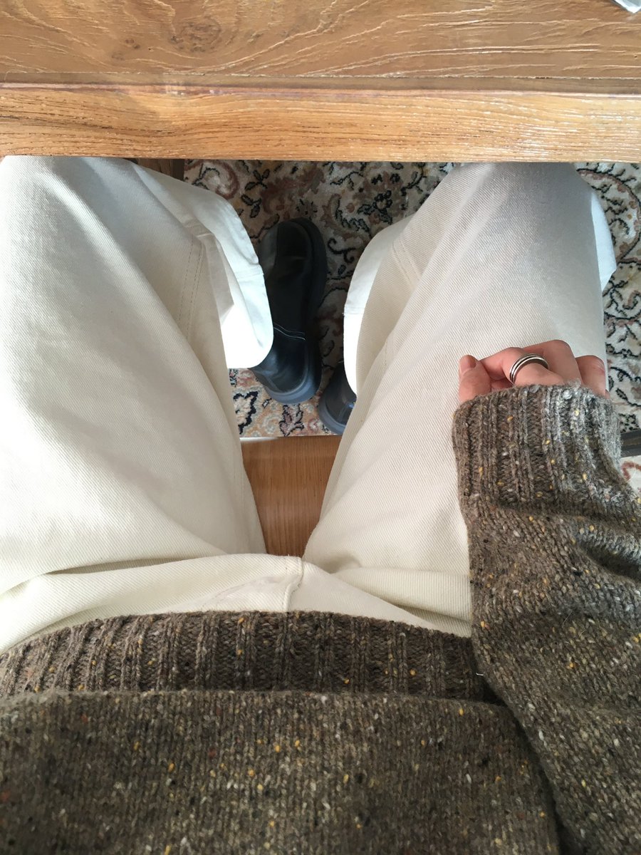 fromxummer's tweet image. 따뜻한 색감이 좋은 오늘의 ootd