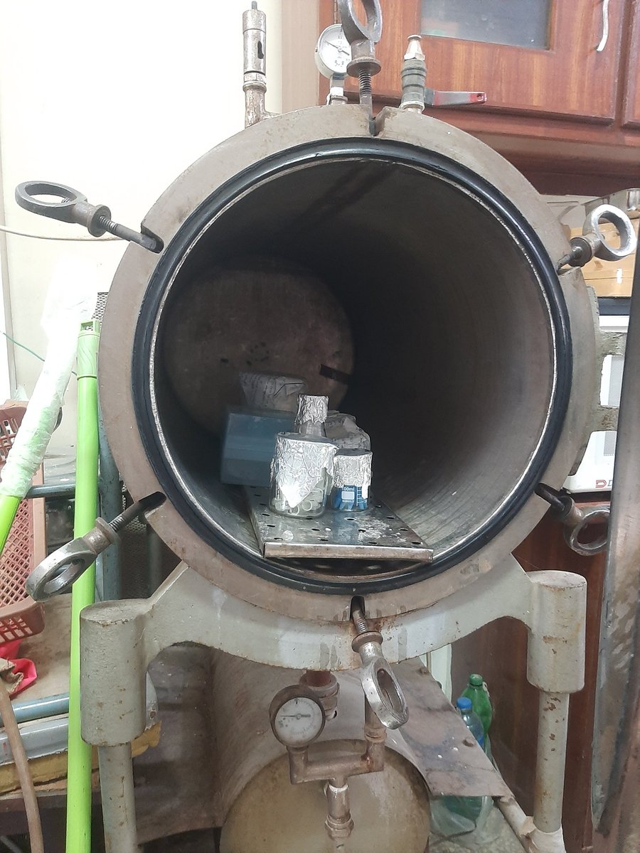 SirhaSpeaks's tweet photo. کالے دلوں کی یہاں صفائی کی جاتی ہے 😁🤌
#Autoclave https://t.co/sdRvFjVNnt