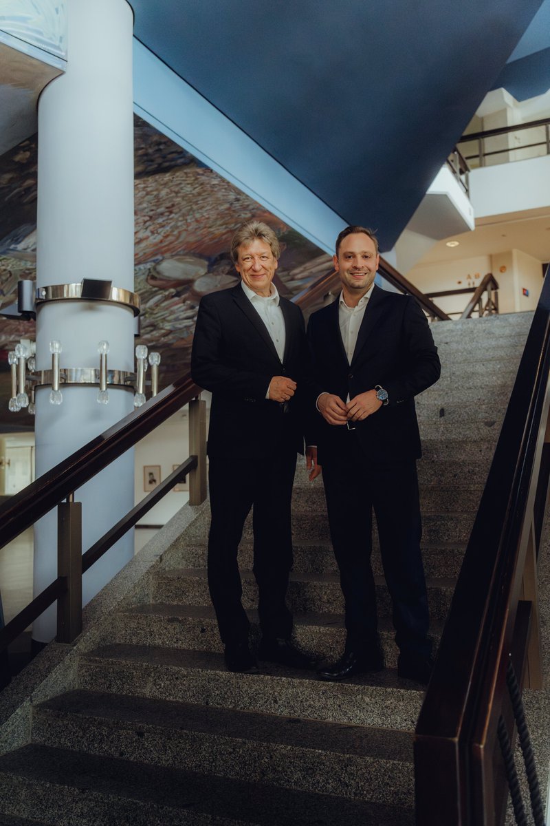 Landtagspräsident vor Ort im Gewandhaus zu Leipzig, Spielstätte des weltberühmten Gewandhausorchesters: Rundgang und Gespräch mit Gewandhausdirektor Prof. Andreas Schulz. Danke für die interessanten Einblicke!