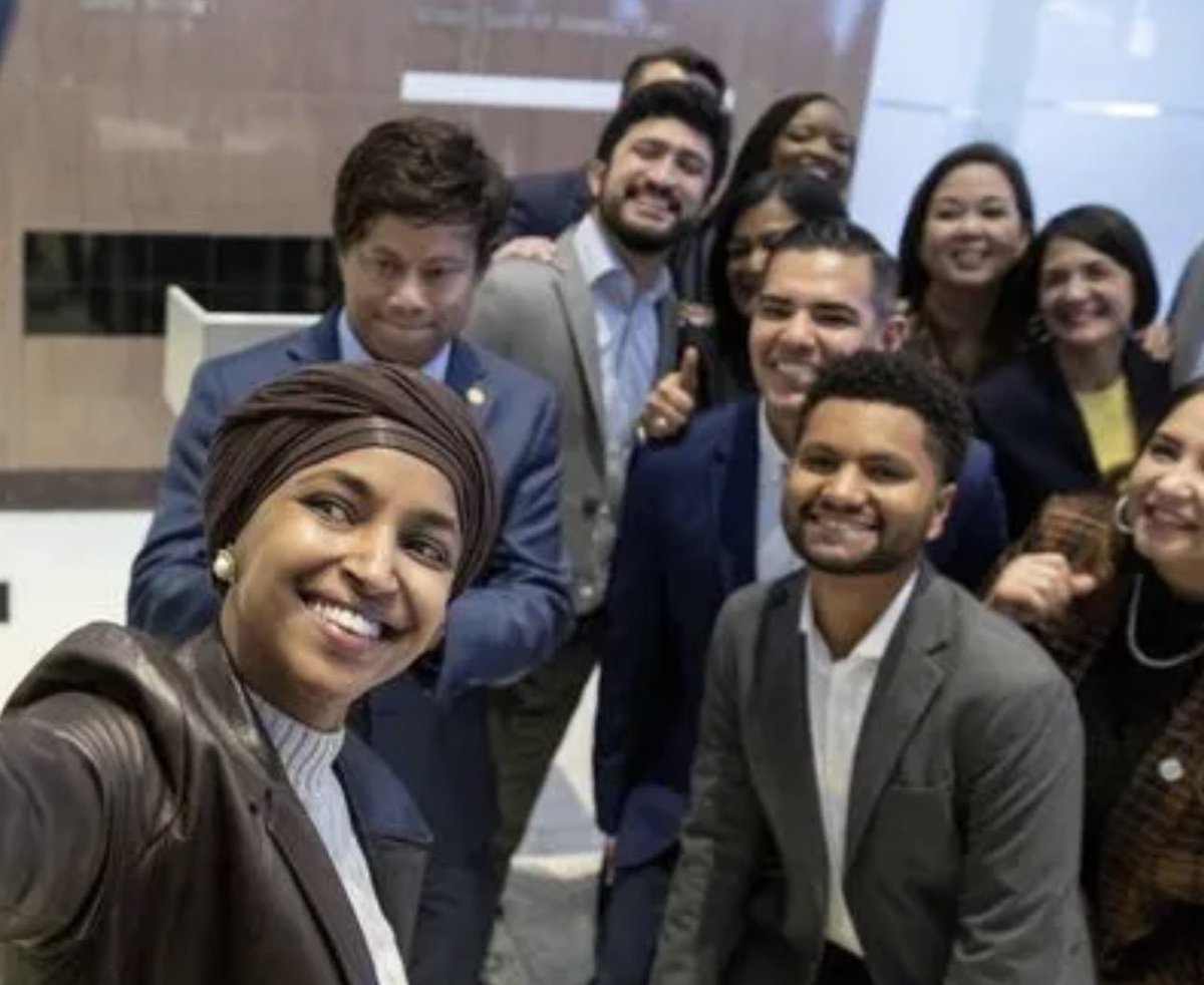 SKYRIDER4538's tweet image. Democrats are now officially the party of foreign agents. Marxists, communists, Islamists, wanna be murderers, actual Nazis, Antifa, drug cartels, child mutilation supporters, perverts, transgenders and illegals. This is so not the America I moved to.