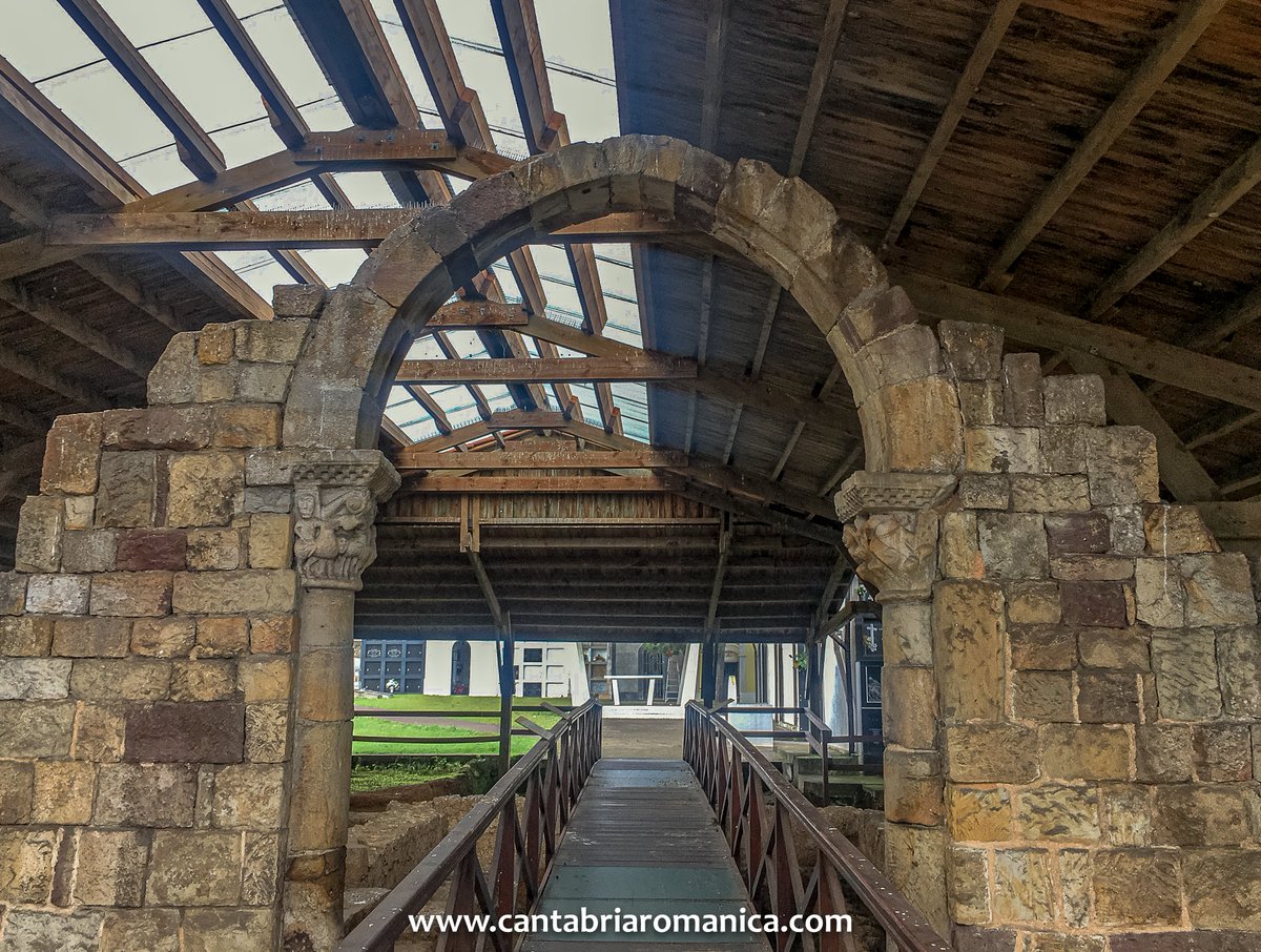 Los restos de la Iglesia de San Juan de Maliaño, construida a finales del XII aprovechando los muros de las antiguas termas romanas que allí se situaban como cimentación.

#cantabria #arte #historia #románico #medieval