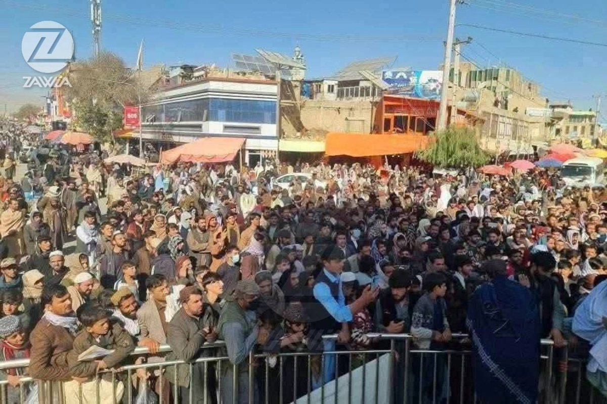 ZawiaNews's tweet photo. خوست او پکتيا کې د افغانستان د فوتسال ۱۷ کلنو لوبډلې پراخ هرکلی شوی دی. 

#ورزش https://t.co/vZa247X41B
