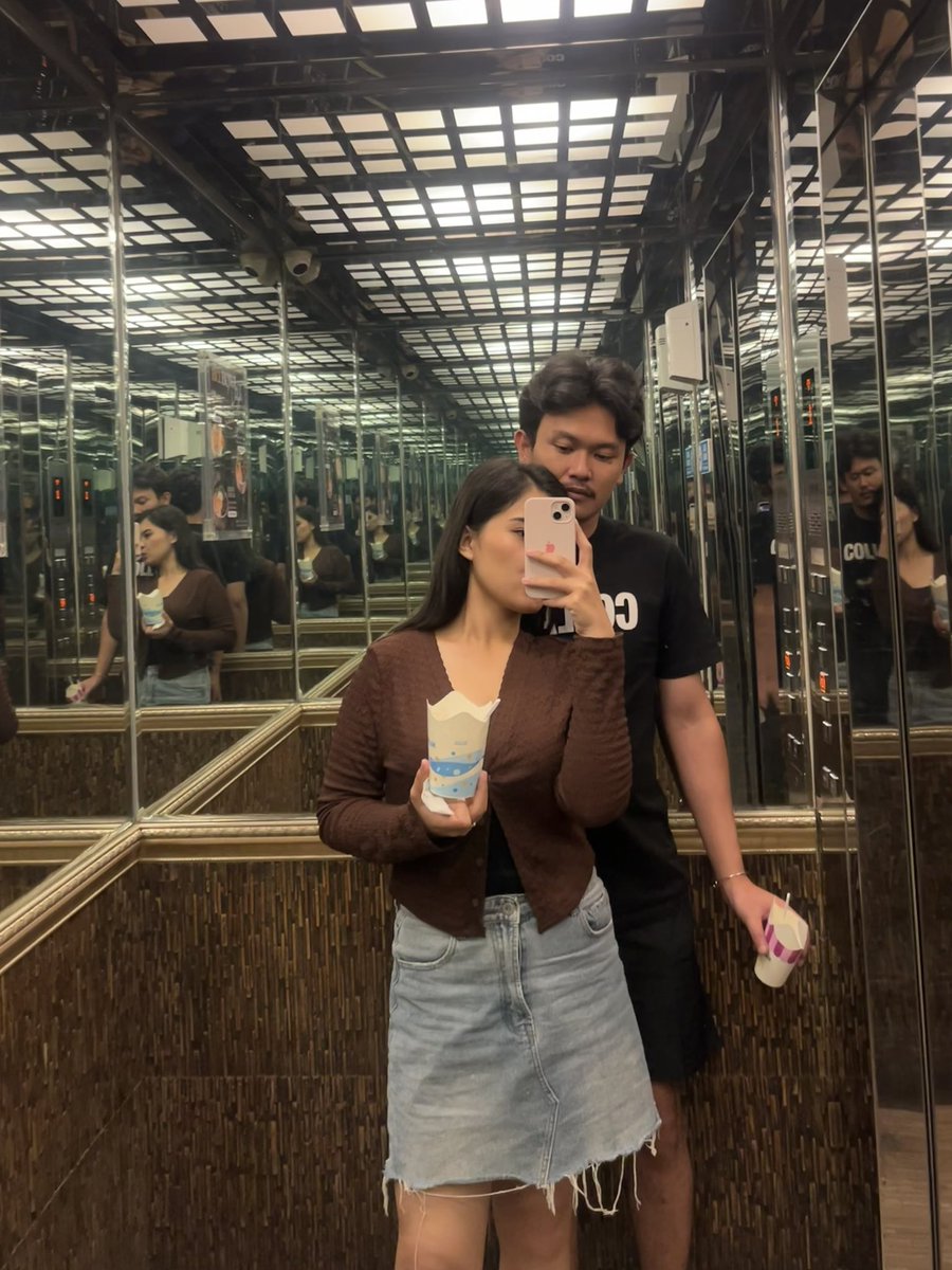 alfyyyaa's tweet photo. deeptalk after breakup hehe makasi uda mau nurunin ego buat aku dan nurutin keinginanku rik🙏🏻 https://t.co/M1nMwPNhF0