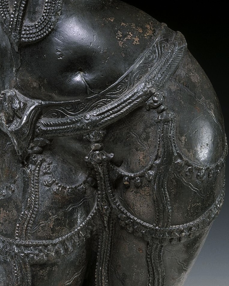 9th-century female torso