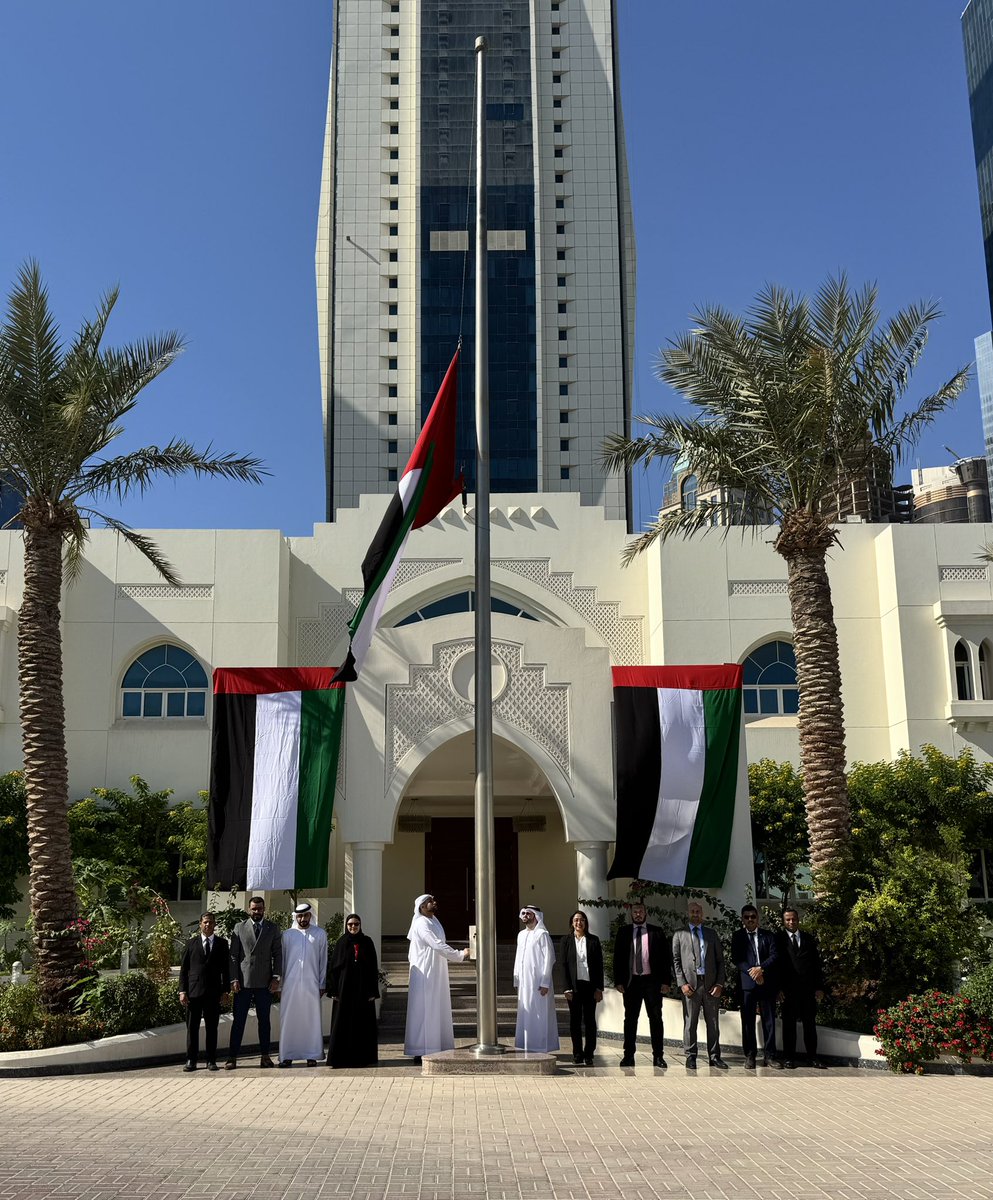 في الثالث من نوفمبر، تحتفل دولة الإمارات العربية المتحدة بـ يوم العلم — مناسبة تجسّد وحدتنا وإخلاصنا وفخرنا الدائم. إنها تأكيد متجدد على التزام دولة الإمارات الراسخ بالتقدّم والازدهار والقيم الخالدة التي ترسم مسيرتنا.
#عام_المجتمع 
#نحن_الإمارات_2031