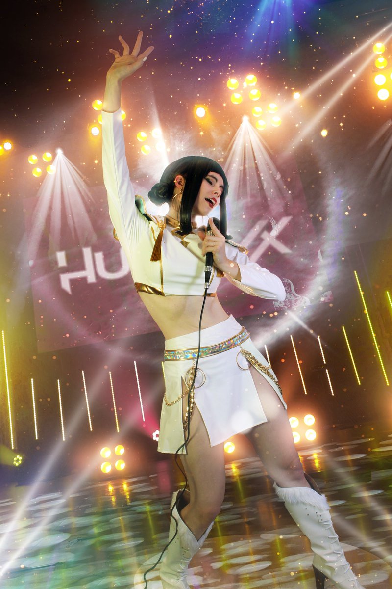 • First shot of Zoey! •

Yay! ~ Cantad conmigo!
for wakuwakucosplay.com
#KPOPDEMONHUNTERS