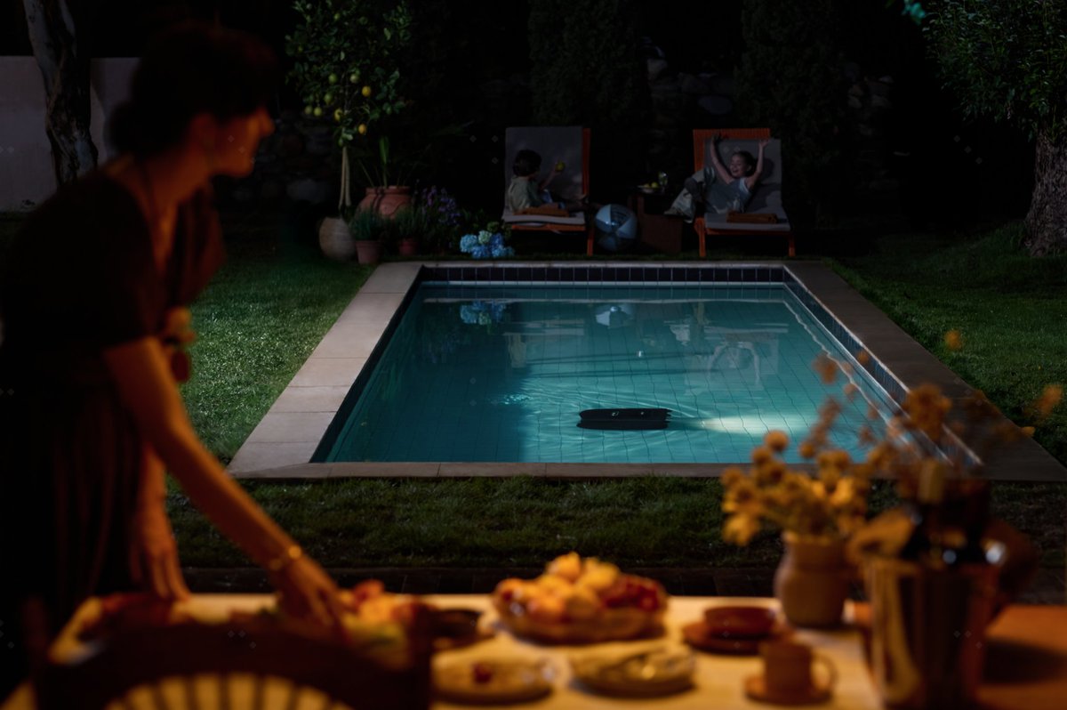 BeatbotGlobal's tweet photo. One extra hour this week feels good, right? 😌
Whether you spent it with family or enjoyed a little "you" time, #BeatbotAquaSenseUltra's Dual LEDs kept the pool spotless even after dark.
So… how will you spend this extra hour tonight?
#DaylightSavingsTime https://t.co/L5hLTY0X1t