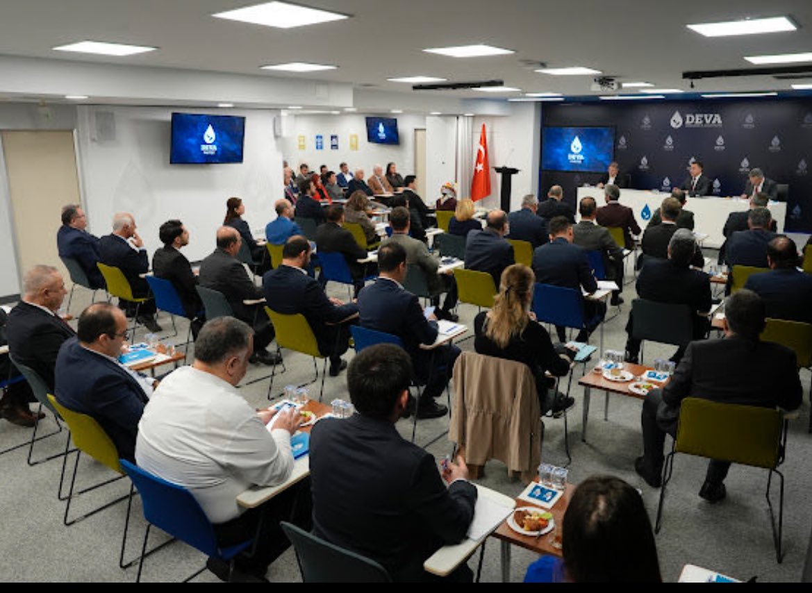 Dün Genel Merkez Yönetim Kurulumuzu icra ettik. 

DEVA’lı yarınlara, ülkemizin güzel günlerine olan inancımız tam. 

Biz hazırız DEVA hazır