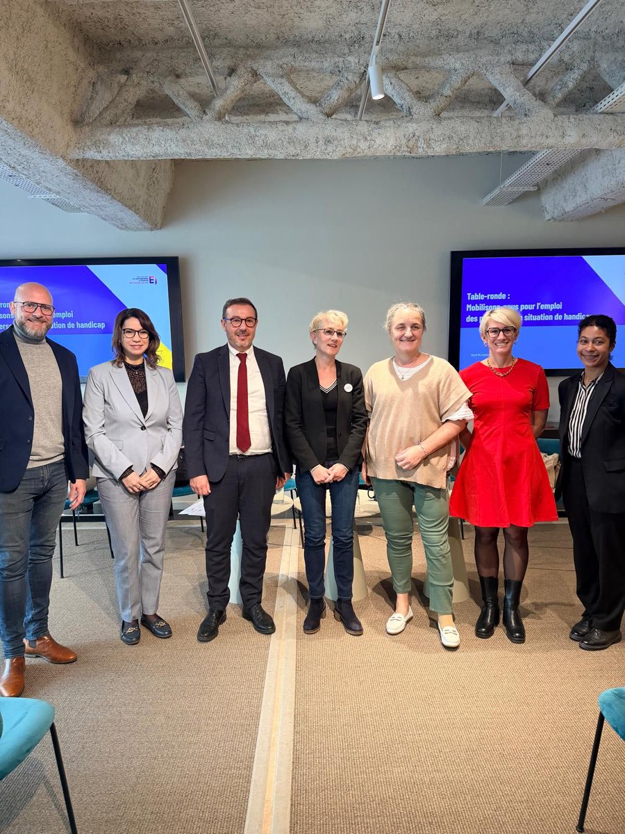 💼♿️ Mobilisons-nous pour l’emploi des personnes en situation de handicap 

Gérald Marol, dir. départemental <a href="/FranceTravail/">France Travail</a> 94, est intervenu aux côtés du <a href="/Medef_IDF/">MEDEF Île-de-France</a> , <a href="/Capemploi_/">Cap Emploi</a>, <a href="/CheopsIDF/">CHEOPS Ile de france</a> et <a href="/Agefiph_/">Agefiph</a> pour promouvoir une inclusion durable dans l’emploi