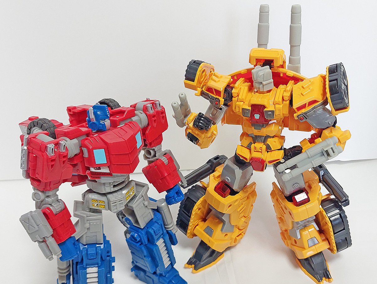 Glory alliance 5に自作パーツで
センチネル・プライムを作ってみた
#トランスフォーマー
#Transformers #Maccadams