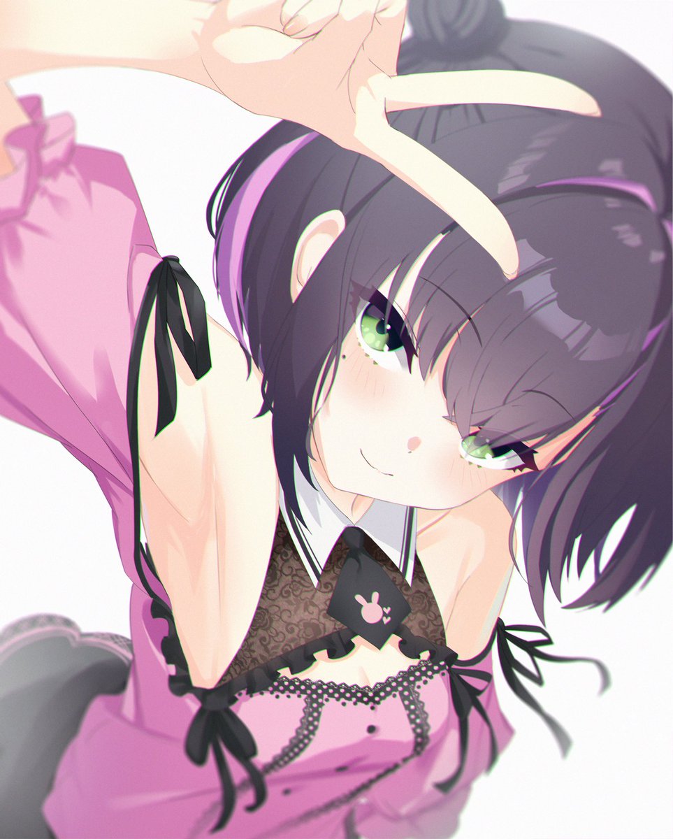 隠杏珠殿…！

お嬢様学校に通う子が隙だらけの仕草とこのような服を…！？