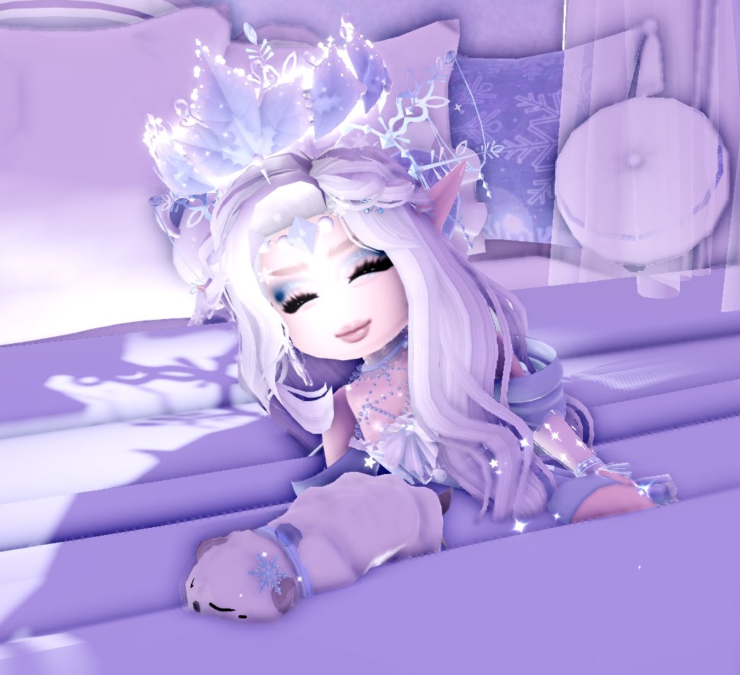 royalefrostyy's tweet photo. Made my OC’s pet otter, Crystal in royale high! 🦦 ❄️ 🩵 https://t.co/88OEh5iq8m