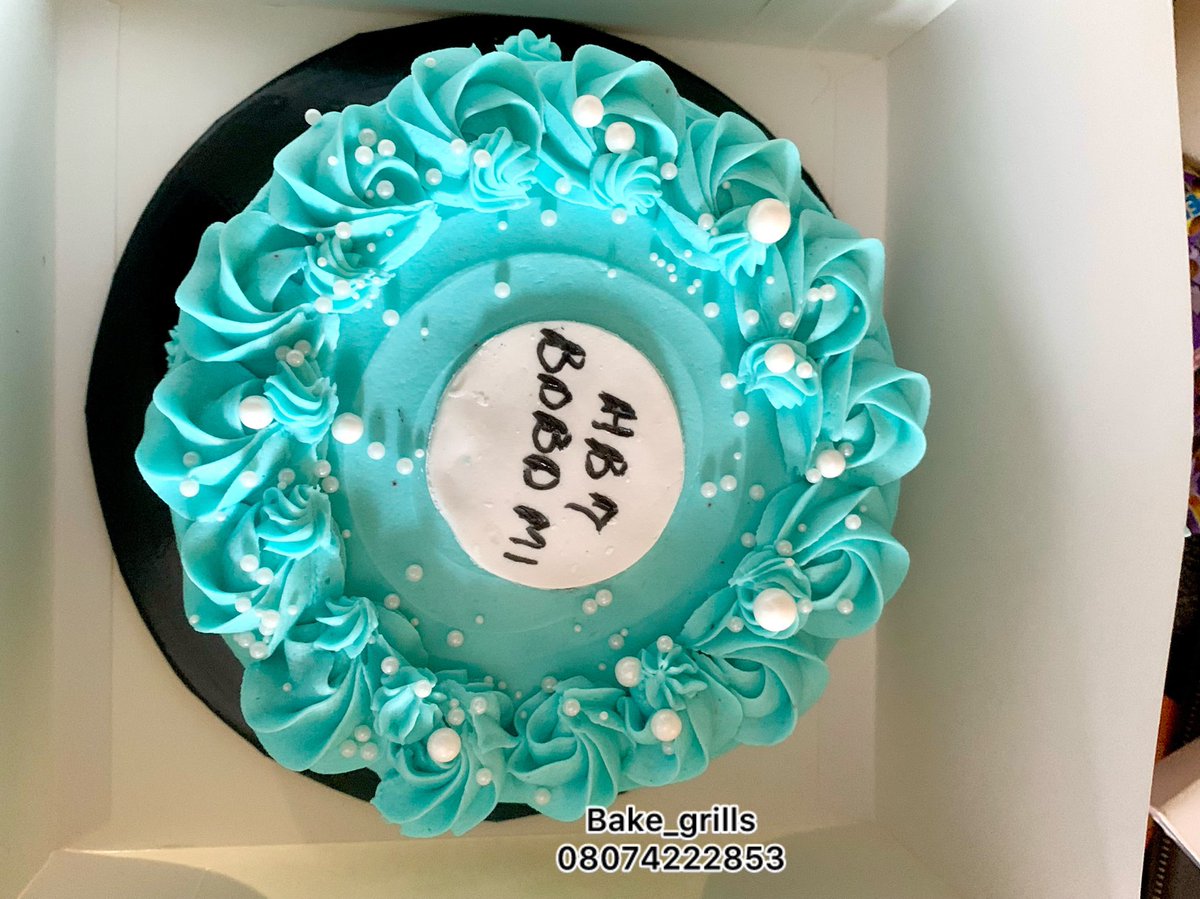 Mubaraqah5's tweet image. Budget friendly 
7 inches
1 layer
1 flavor

Whipped cream frosting 
📍orogun ibadan 

20,000

Please kindly like and repost