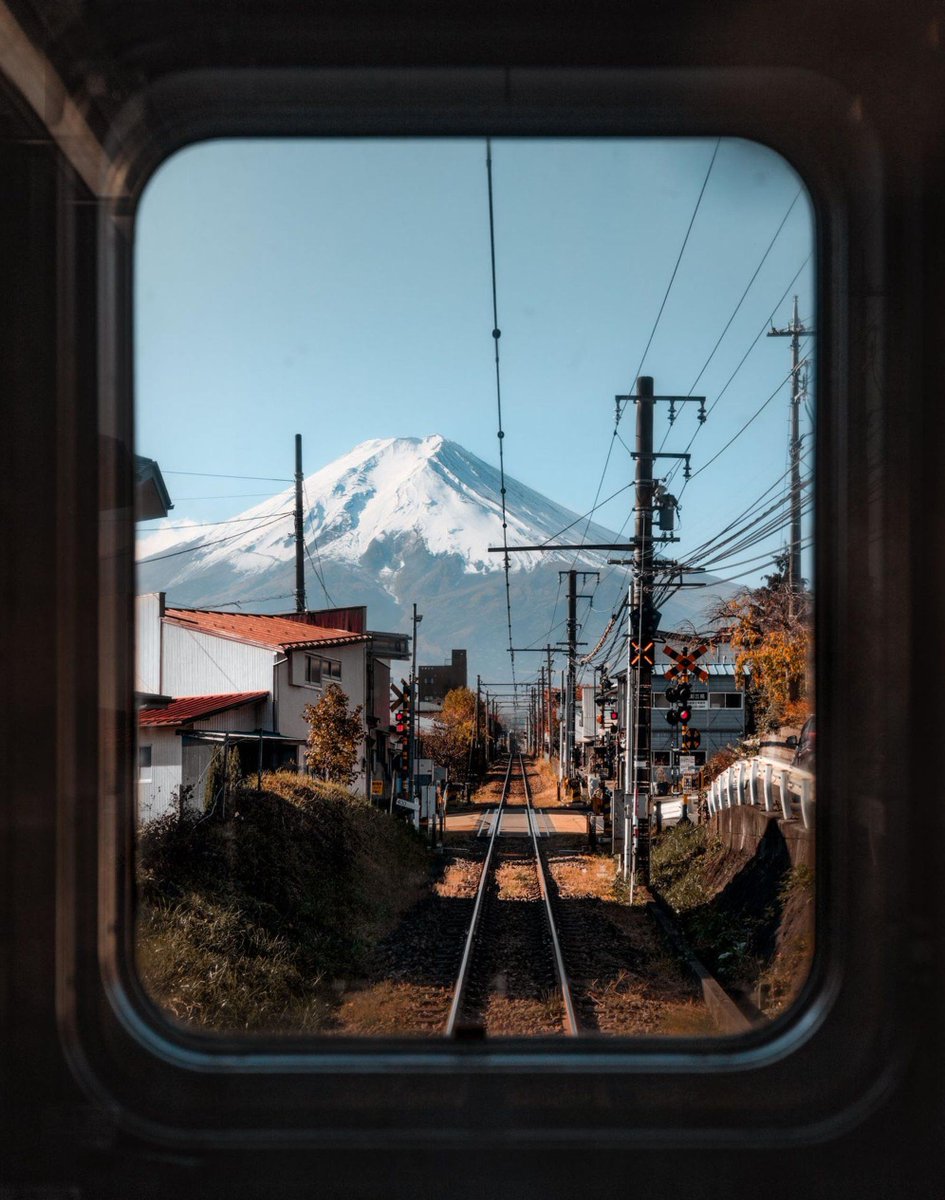 火曜日朝のメモ：雨／集中したい。散歩する→カフェに行く。今日もこつこつ。