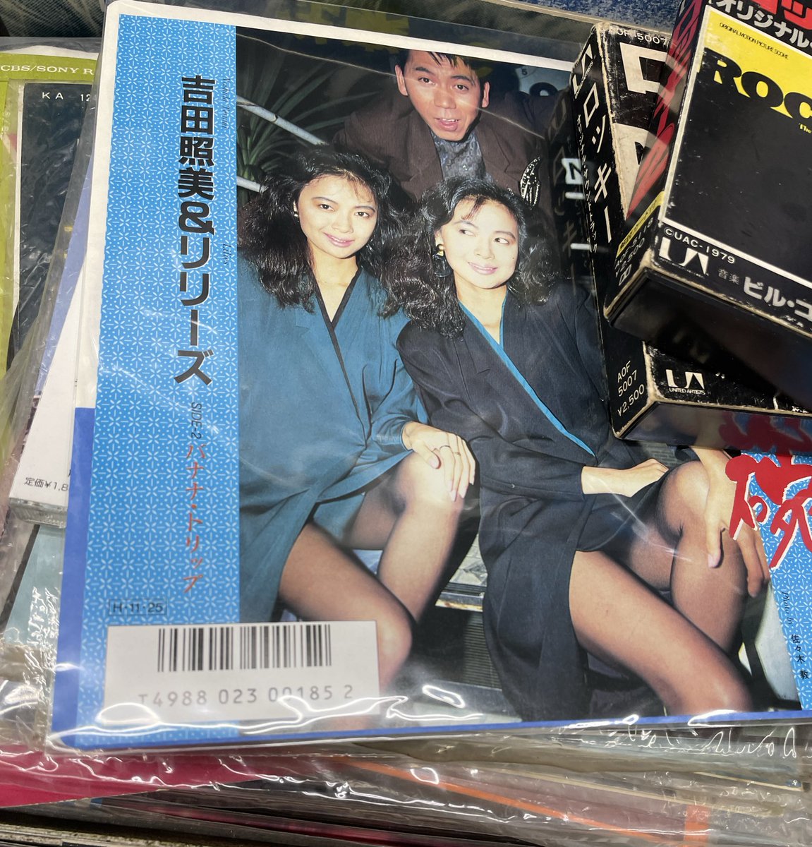 ミュージシャン TK566 Singer 3116 Simple Sewing Machine W Pedal Original Box New