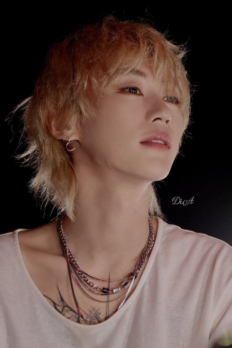 diaaaa888's tweet image. 251104 Listening Party✨

너의 눈에 비친 세상이 과연 어떤 세상인지 궁금해져서, 그 길을 너와 함께 걷기로 다짐했어.

#허중싱 #ジョンシン #HEZHONGXING #贺仲星