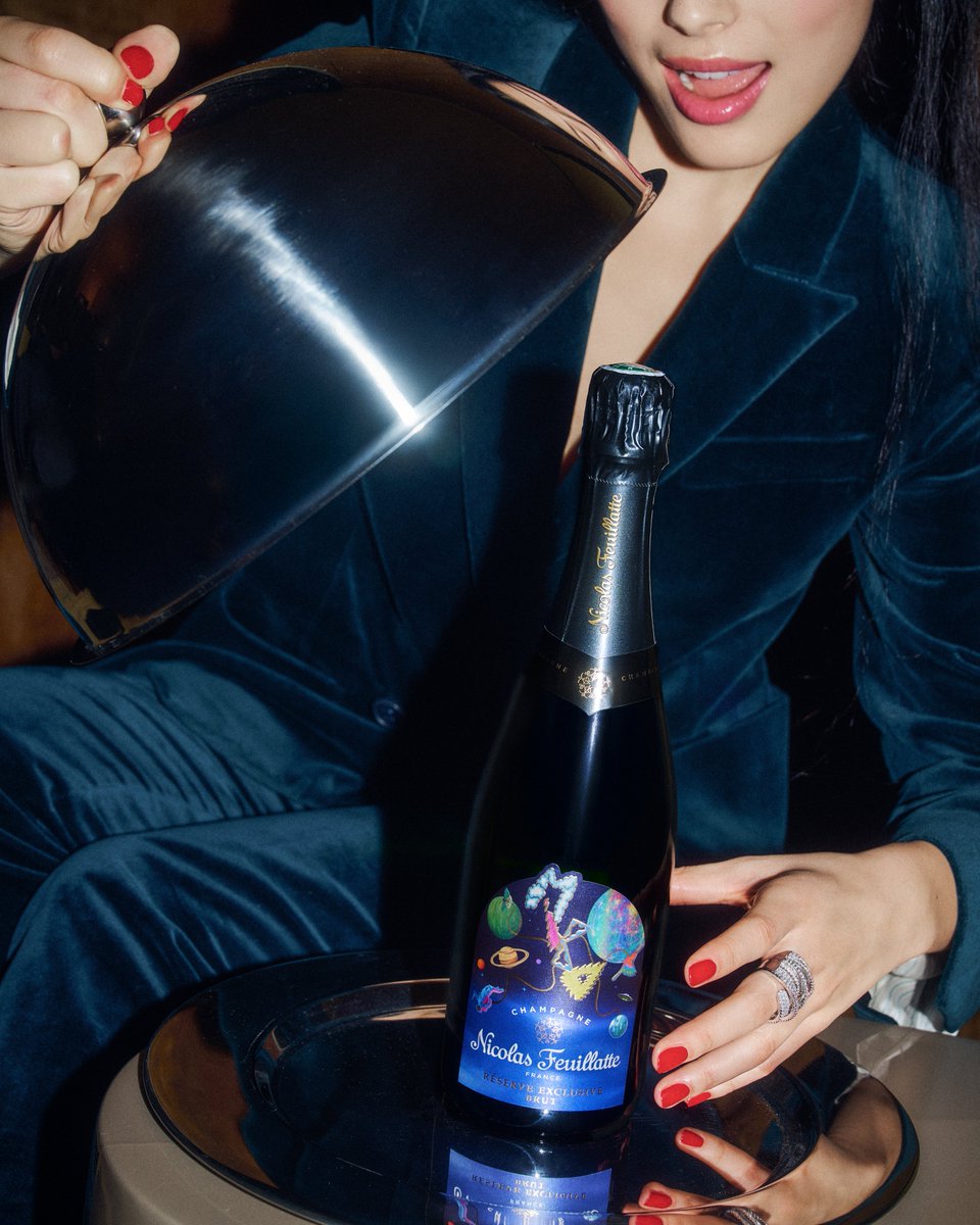レゼルヴ・エクスクルーシヴ ブリュット × MIKA 限定ボトルが日本上陸 🍾💫

世界的アーティスト・MIKAが手がけたデザインで、レゼルヴ・エクスクルーシヴ ブリュットが鮮やかに生まれ変わりました✨

#nicolasfeuillattejapan #nicolasfeuillatte #champagne
#ニコラフィアット