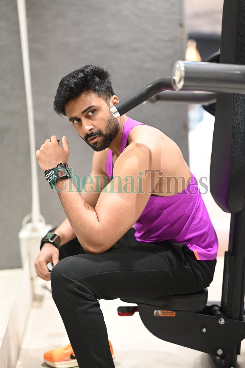 ChennaiTimesTOI's tweet image. In a candid chat with us, @i_amak, who recently raised eyebrows by posting his new, muscular look, shares that this whole phase in his life has been a learning experience. 

#AshwinKumar #FitnessJourney #FitnessInspo #Kollywood
