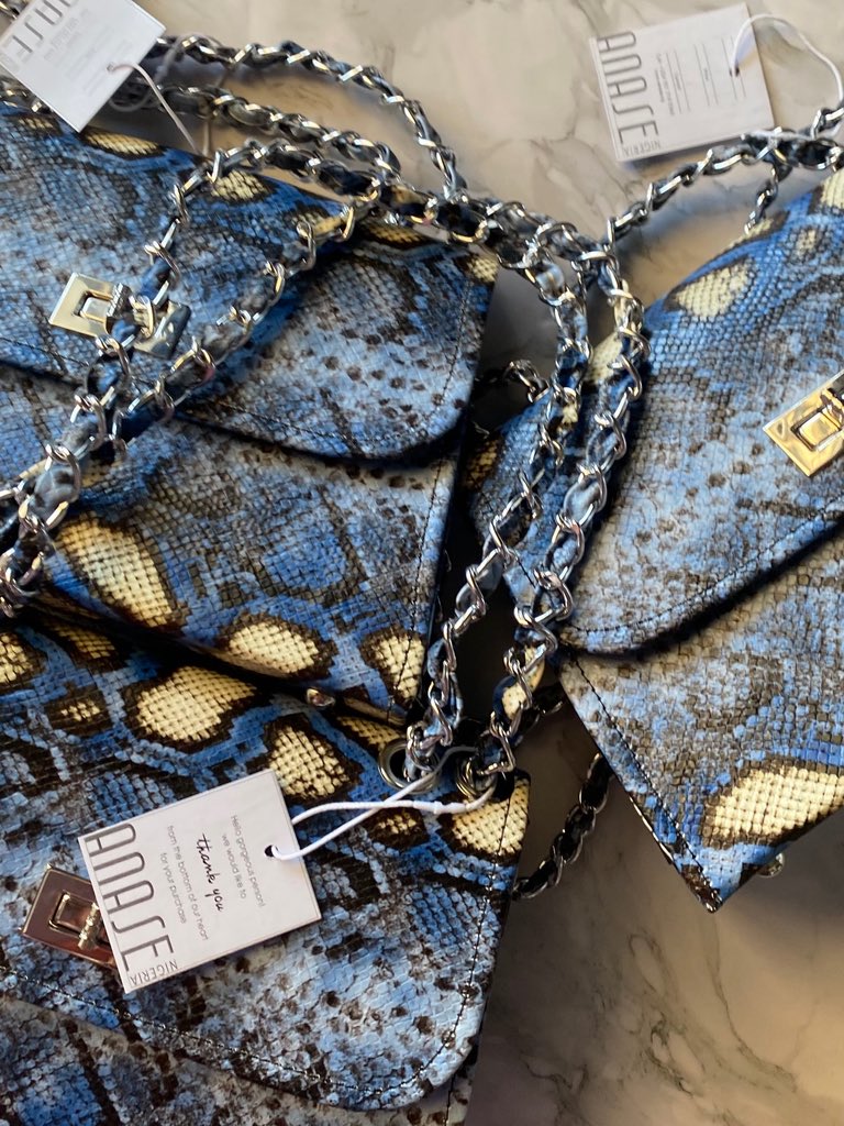 Anase_ng's tweet image. Bestseller for a reason!!
0904 979 2850