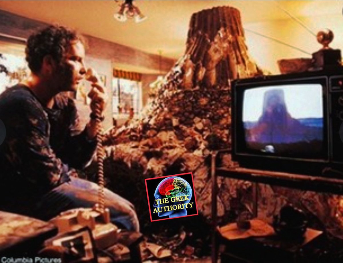 GeekAuthority's tweet image. #MovieReview
#CloseEncountersOfThe3rdKind #DirectorsCut
🍿🍿🍿🍿🍿(Out of 5)
Amazing Family Film, With An Amazing Cast, Uplifting Wonderment Story And Eye-Candy Visuals
Written and directed by Steven Spielberg this 137 minutes Director&apos;s Cut...
Review:
boxd.it/bBRrfJ