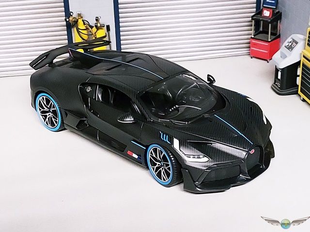 ModelCarWorld2's tweet image. This week&apos;s featured model is the 1:18 Bugatti Divo!

model-car-world.co.uk/scale-size/1-1…

#diecast #modelcarworld #modelcarshop #shopdiecast #diecastlovers #diecastcollector #modelshop #diecastmodels #diecastmodel #modelcars #modelcarworld #cars #scalemodelcars #carworld #resin