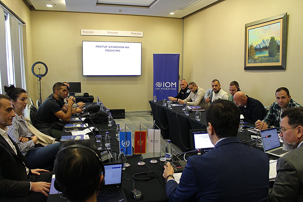 IOMMontenegro's tweet image. Exploring how innovative tools like DESC enhance the fight against migrant smuggling and transnational crime. 🤝 Joining efforts for safer borders and more effective migration management!
📍Podgorica, 30–31 Oct 2025
#BorderSecurity #DataSharing #CounterSmuggling