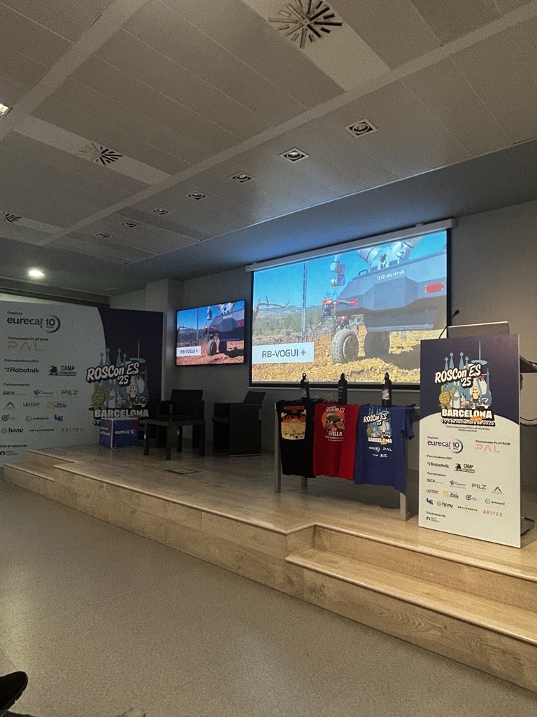 rosconspain's tweet image. ♥️ Turno de @RobotnikRobots, patrocinador ORO de #ROSConES2025 ⚙️

Nos inspiran con su visión sobre la robótica móvil y el papel clave de #ROS en la industria 🚀

Gracias por seguir impulsando la comunidad con pasión y tecnología de vanguardia.
