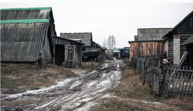 <<In Italia crollano le case per i troppi soldi dati all ‘Ucraina>>

Questa è la periferia di Mosca.
Si vede proprio che i soldi sono investiti in welfare.

Che Paese demmerda 🇷🇺