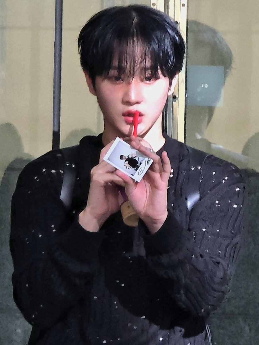 기서기 오랜만이햐~~🖤🖤