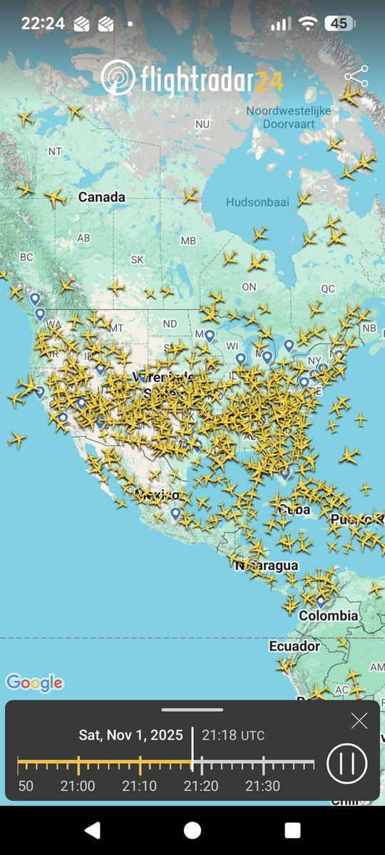 Benik_Weer's tweet photo. @BGatesIsaPyscho And if you want our sky to turn blue again:
#Stopflying: https://t.co/g4KT9dRykM
