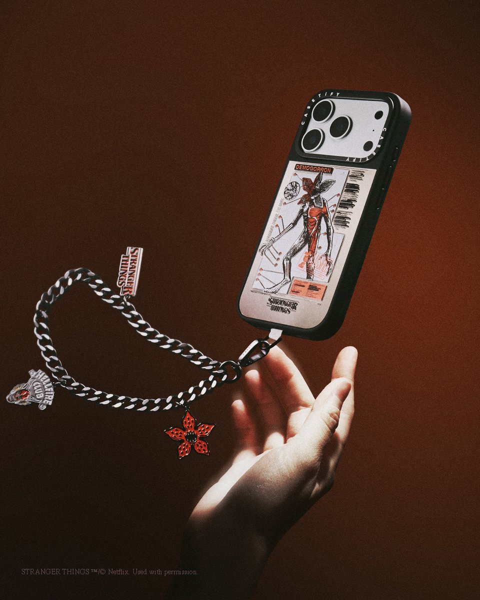 あらゆるものが、引きずり込まれる ホーキンスの秘められた秘密に