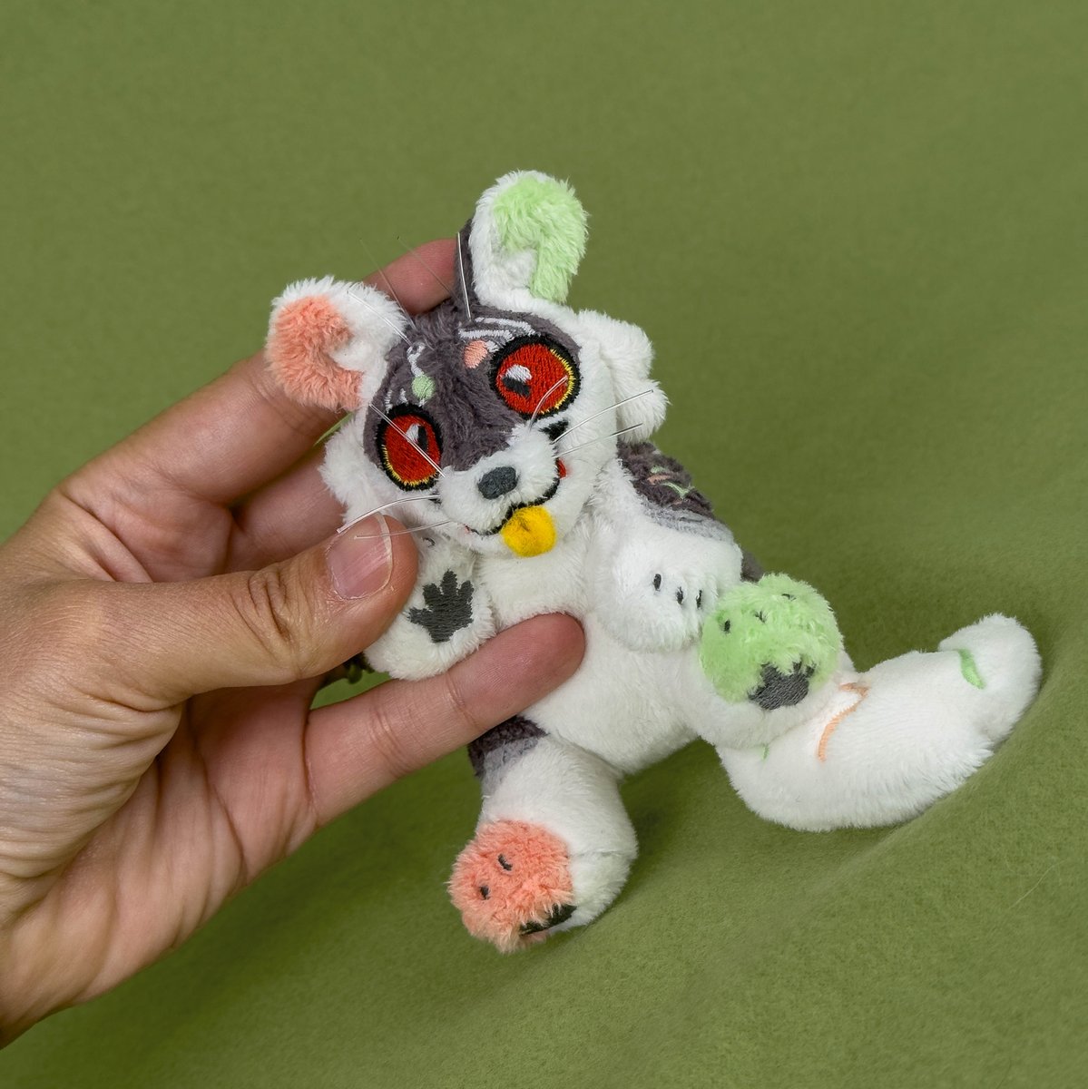 Cleared my commission queue and am taking on some more plush projects! Standard size plush (both in the lying and anthro styles) as well as beanies and keychains are open!

Check out my carrd for pricing and info, feel free to dm me a ref for a quote! :D

wispychipmunk.carrd.co