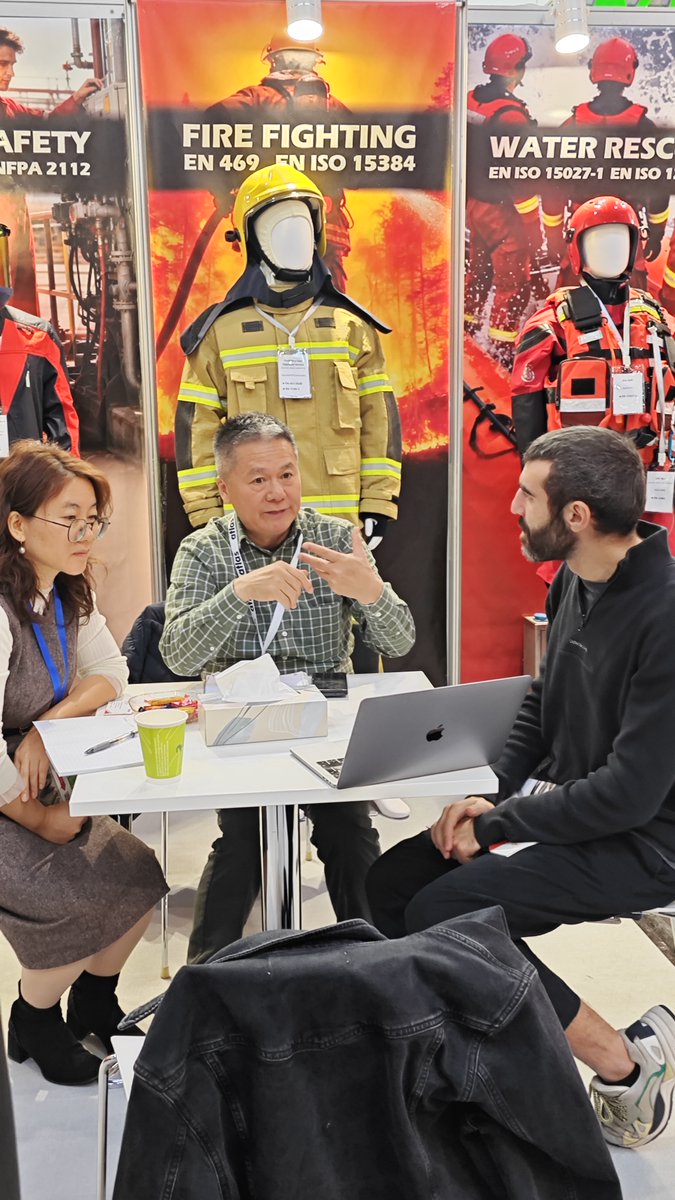 tecronsafety's tweet image. A+A @AplusATradeFair – International Trade Fair and Congress has opened its doors. Come visit us at Hall 10, Booth C80 - we can’t wait to meet you! 🤩
#Düsseldorf #AplusA #AA2025 #SafetyFirst #Germany