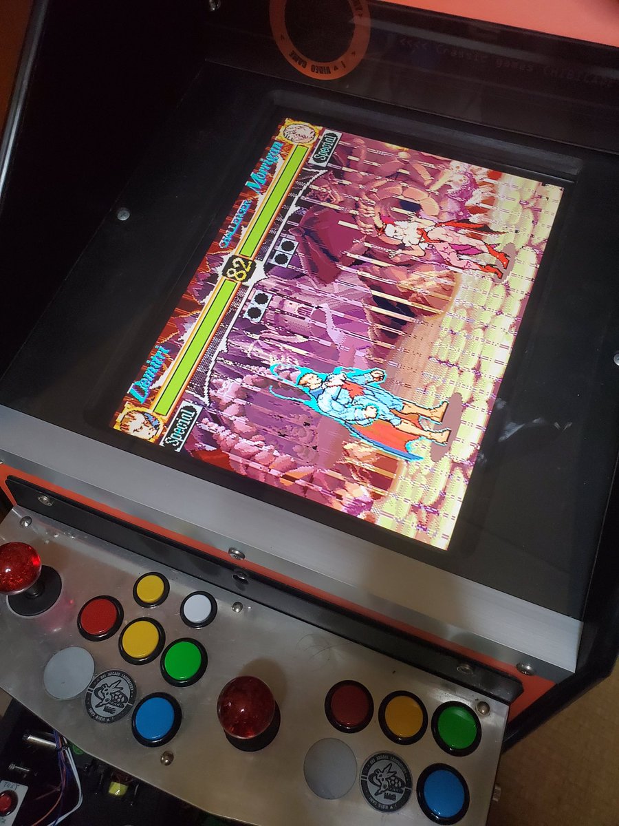 sumeragiLeiNyan's tweet image. 新しく買った基板。
ネオジオハーネスしかないからキックが全く出ない🤣
やっぱりチェーンコンボ楽しい～😸
あと、まさかよりによってCPシステムが雷神だと映像が映らないだなんて…
#アーケード基板