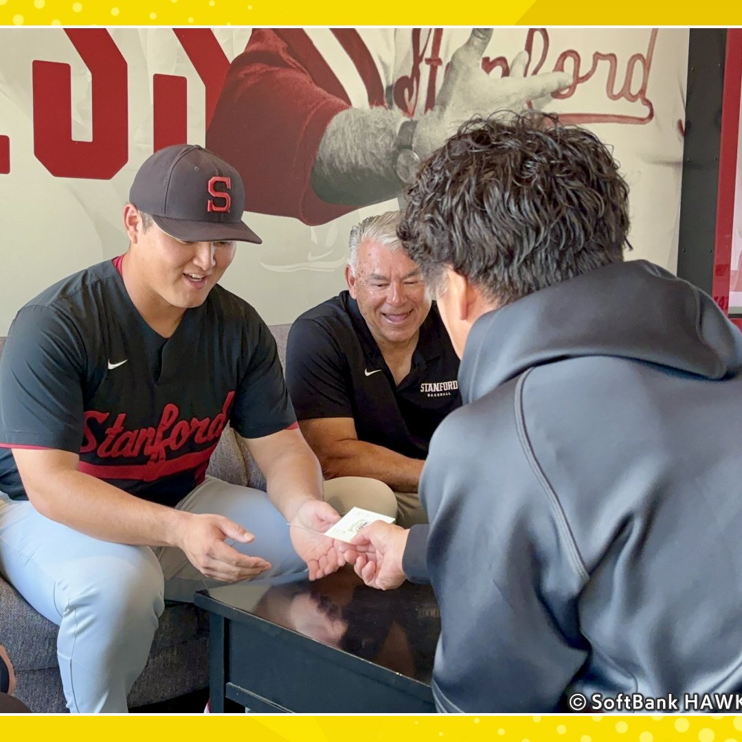 JUST IN!! 新着記事
⠀ /／
🗣ホークス城島CBOが
　 ドラ1佐々木麟太郎に指名あいさつ
   \＼
もっと見る 👇👇
📰newsdig.tbs.co.jp/articles/-/227…

ドラフト会議でホークスが1位指名し交渉権を獲得したスタンフォード大学の佐々木麟太郎選手に城島CBOがアメリカの大学を訪れ指名のあいさつを行った。