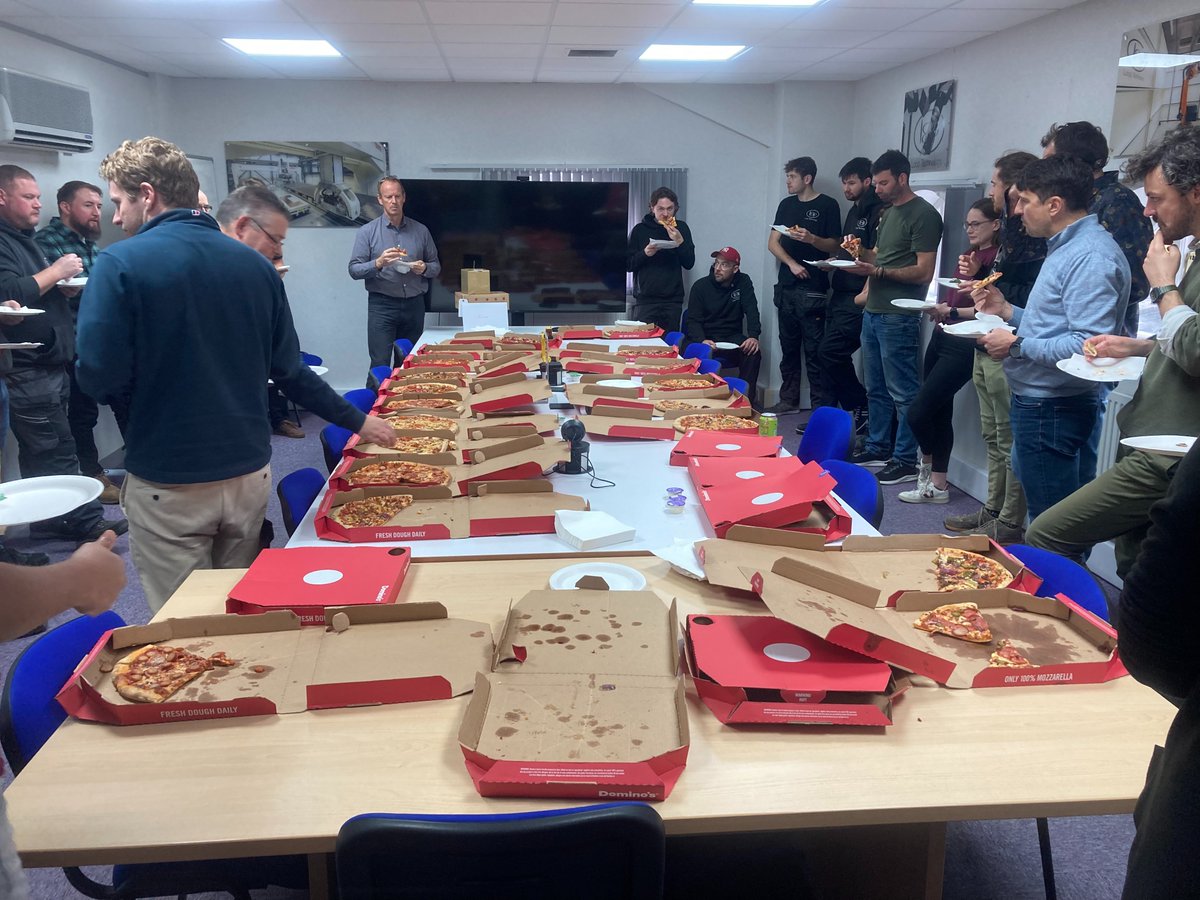 Loop_Technology's tweet image. 🍕Social events at Loop Technology are a wonderful opportunity for the team to come together and celebrate all the fantastic engineering work that has been done to bring us to where we are now. Last Friday we had a big @Dominos_UK delivery – every option imaginable was on offer…