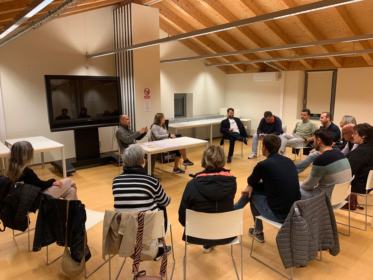 Hem escollit la nova executiva local 👏 Un equip amb talent, compromís, experiència i il·lusió per seguir fent de #Vilablareix un poble actiu, viu i per a tothom 💙💛