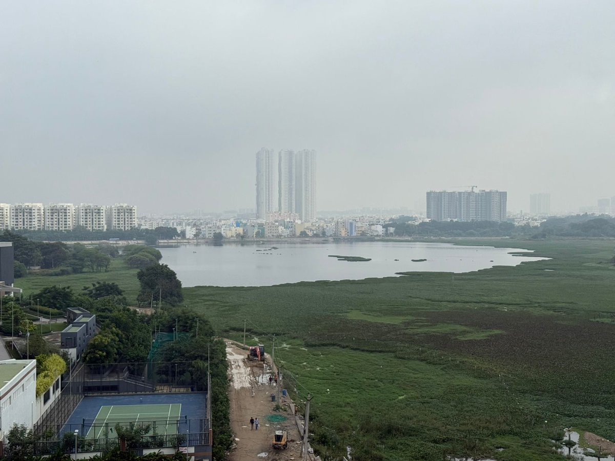 lalitchoudhary's tweet photo. @TelanganaCMO @CommissionrGHMC @gadwalvijayainc @Govtoftelengana Requesting all higher authorities, @TelanganaCMO and GHMC Commissioner, to urgently look into the crisis at Nallagandala Lake. https://t.co/zDBpQatC42