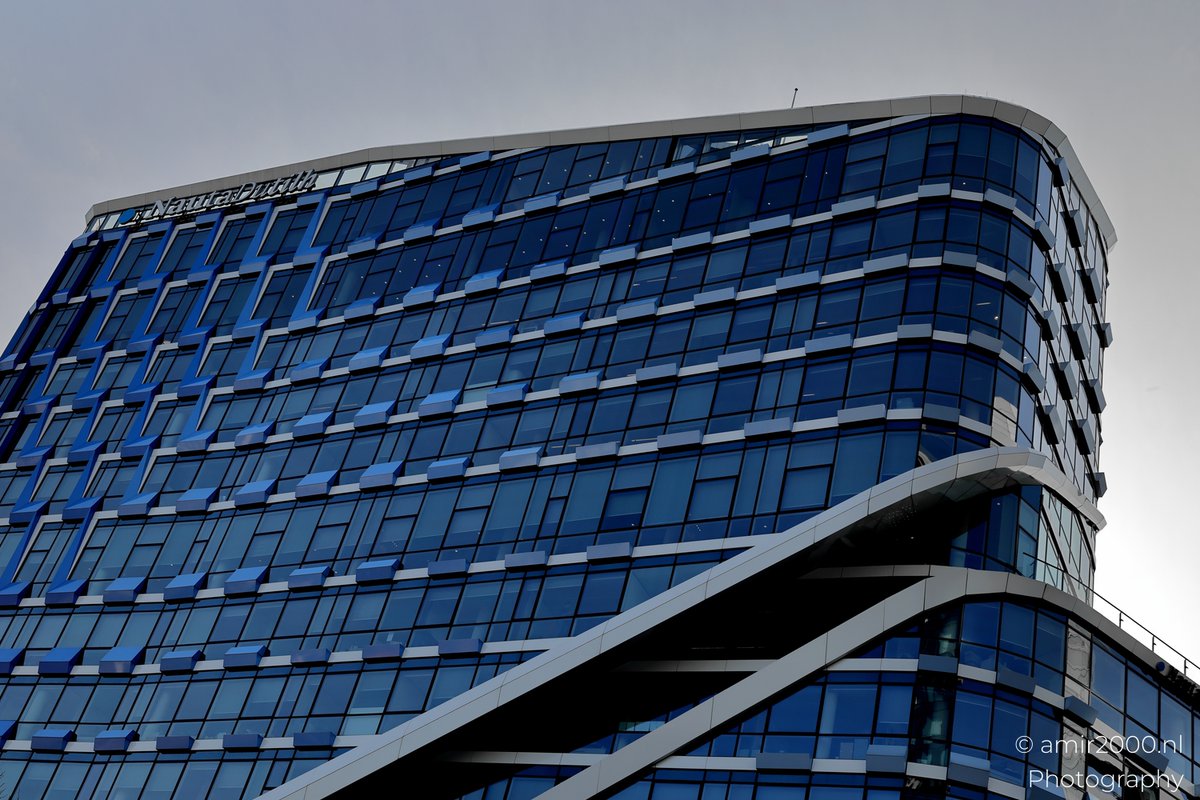 amir2000's tweet image. #NautaDutilh offices in #Zuidas #Amsterdam.
"In Amsterdam's Zuidas the glass begins to act like water and the street becomes a mirror that changes with every step."

amir2000.nl/blog/nautaduti…

#Architecture #ArchitecturePhotography #CanonR5MarkII #AMIR2000NLPhotography