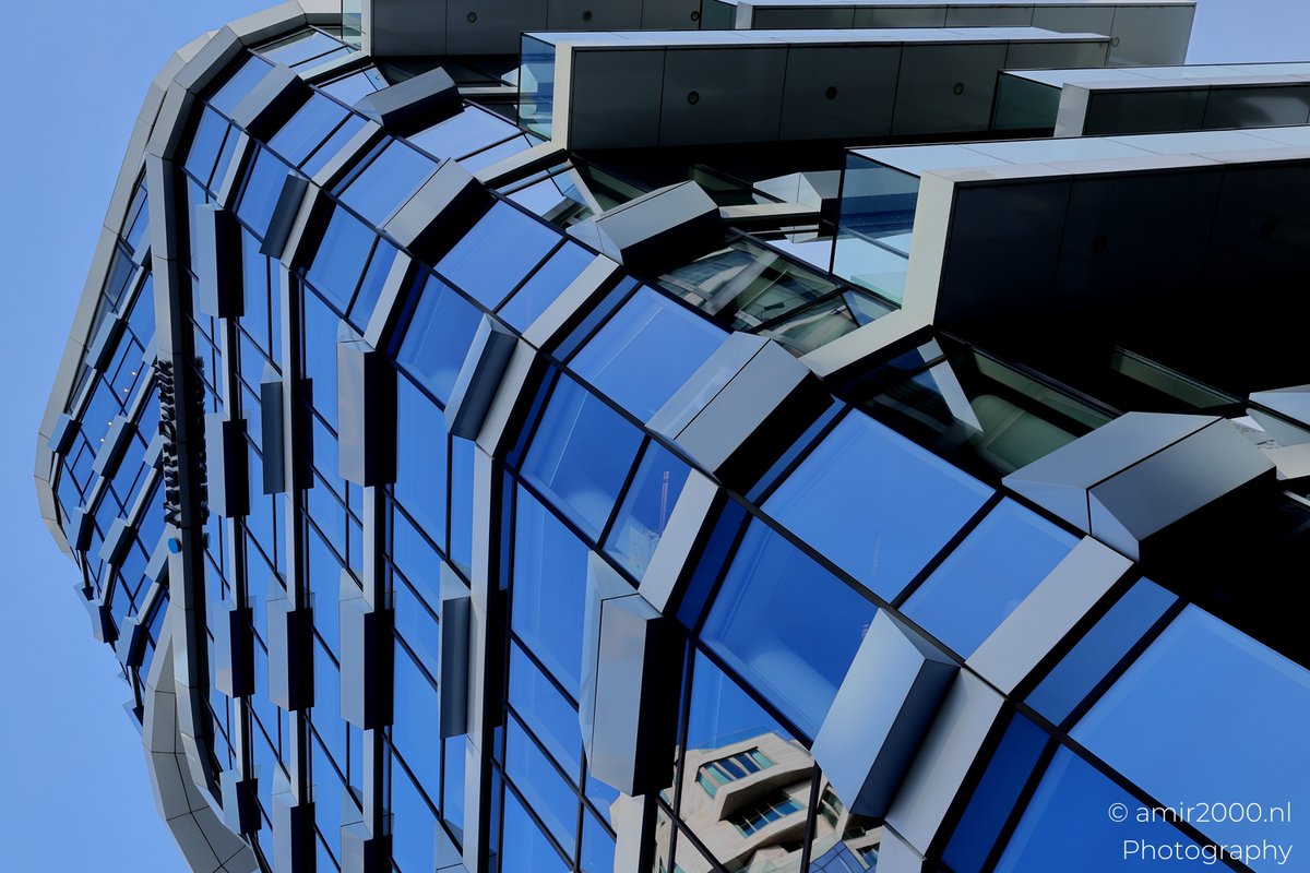 amir2000's tweet image. #NautaDutilh offices in #Zuidas #Amsterdam.
"In Amsterdam's Zuidas the glass begins to act like water and the street becomes a mirror that changes with every step."

amir2000.nl/blog/nautaduti…

#Architecture #ArchitecturePhotography #CanonR5MarkII #AMIR2000NLPhotography