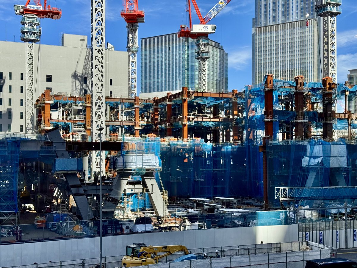 zeiko24's tweet image. トーチタワー
高さ385mのビルの鉄骨建方が本格的にスタート
トラス状の鉄骨はかなりの太さ！
また中心部の鉄骨の密度もかなり高く流石日本一の高さのビルだと思わされます