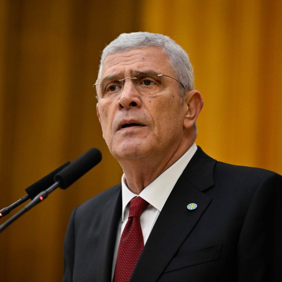 Müsavat Dervişoğlu'ndan Devlet Bahçeli'ye:

"Bindirin onu İmralı feribotuna, böylece hasretleri de biter. İhanet bir ömür sürer, kavuşmak bir dakika."