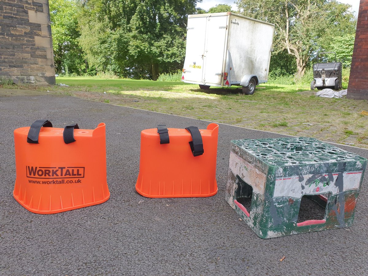 DecoratorsU's tweet image. WorkTall Boots Vs a milk crate, which makes the better hop up?

Milk crate is very &apos;old-school&apos; and is far sturdier, but you can move in WorkTall Boots.

#WorkTall #oldschool #Decorators
