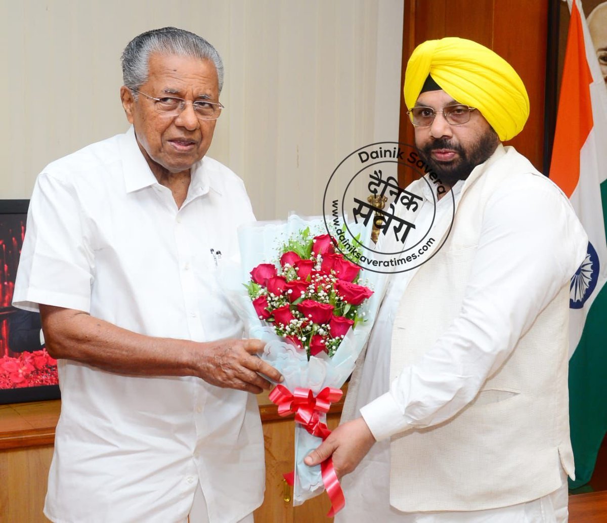DSAssignment99's tweet image. ਕੈਬਿਨੇਟ ਮੰਤਰੀ Harbhajan Singh ETO ਵਲੋਂ ਕੇਰਲਾ ਦੇ ਮੁੱਖ ਮੰਤਰੀ ਸ੍ਰੀ Pinarayi VIjayan ਨੂੰ ਸ੍ਰੀ ਗੁਰੂ ਤੇਗ ਬਹਾਦਰ ਜੀ ਦੇ ਸ਼ਹੀਦੀ ਸਮਾਗਮ &apos;ਚ ਸ਼ਾਮਲ ਹੋਣ ਲਈ ਦਿੱਤਾ ਸੱਦਾ ਪੱਤਰ

#DainikSavera #HarbhajanSinghETO #KeralaCM #PinarayiVijayan #GuruTeghBahadurJi #MartyrdomEvent