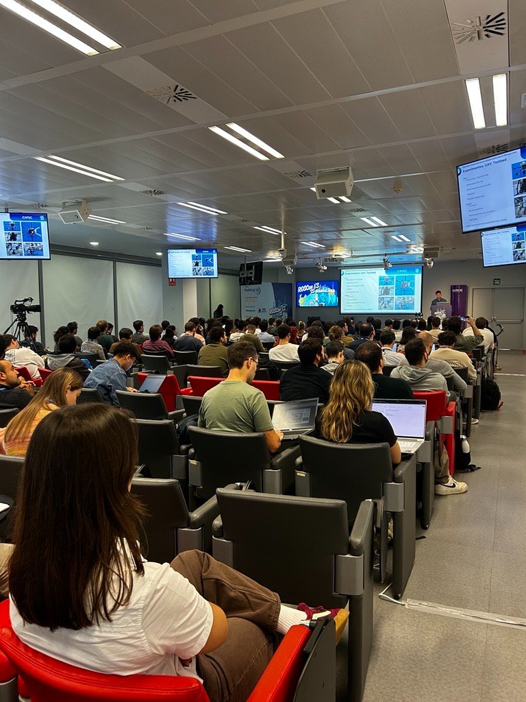 rosconspain's tweet image. 🧭 ¡Arrancan las charlas de Navegación y Localización en #ROSConES2025!
Exploramos desde odometría visual-inercial y LiDAR hasta localización Monte Carlo en ROS2.
Grandes aportaciones de CATEC, UPO, URJC y @EkumenLabs.
#ROS2 #Robotics #Barcelona