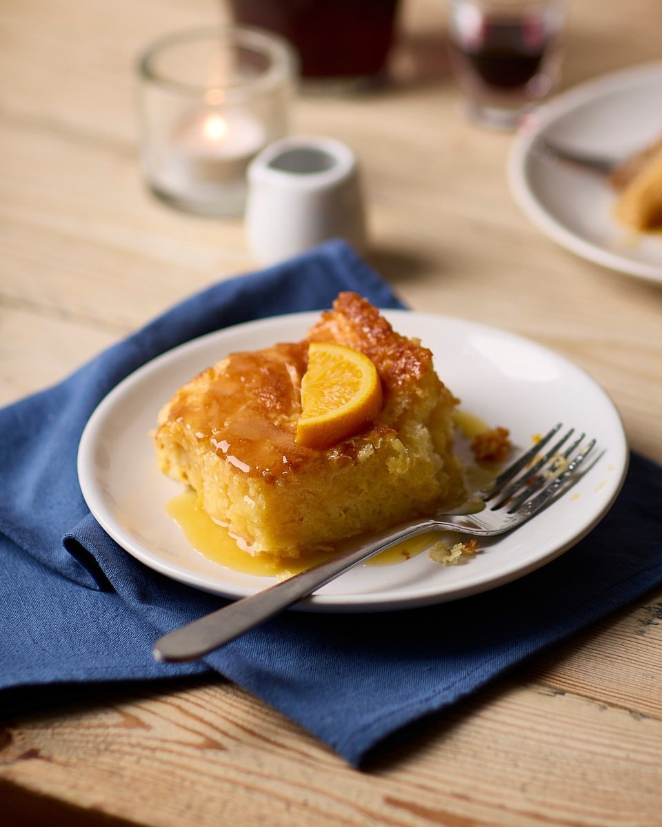 Autumn just got Greek! 🇬🇷🍁

Think slow stews, smoky grills, warm cake, and plenty of tzatziki ✨