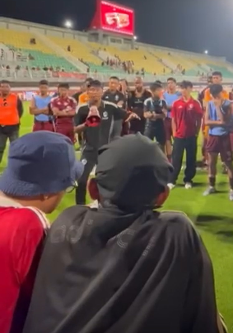 Siri na pacce adalah KUNTJI #ewakoewakikuewai